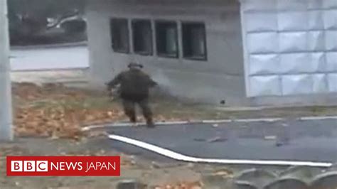 【衝撃映像】北朝鮮からの脱北に失敗した女性を拷問する動画が。